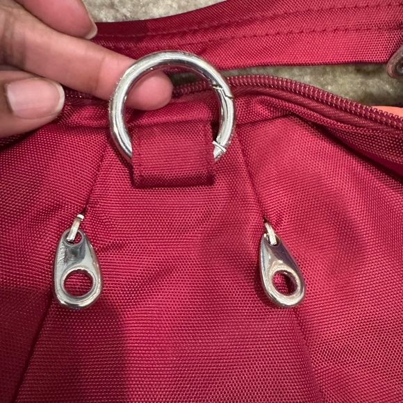 Travelon anti-theft RFID blocking crossbody - Picture 2 of 9